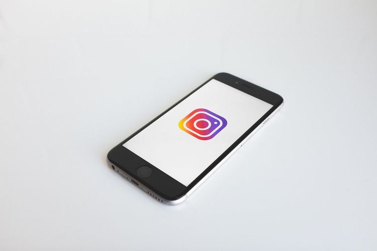 Instagram Develops Customizable 'AI Friend' Feature for Enhanced User Experience