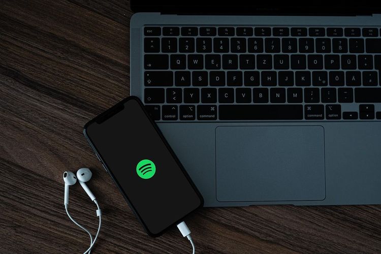 Spotify Unveils New AI Tool for Crafting Customized Playlists