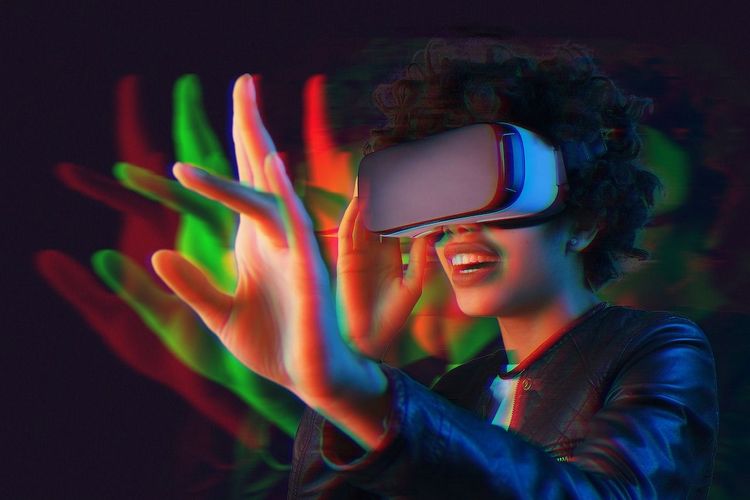 How to Distinguish Reality from Fiction After the Launch of Sora: Exploring the Boundaries Between Real and Virtual Worlds