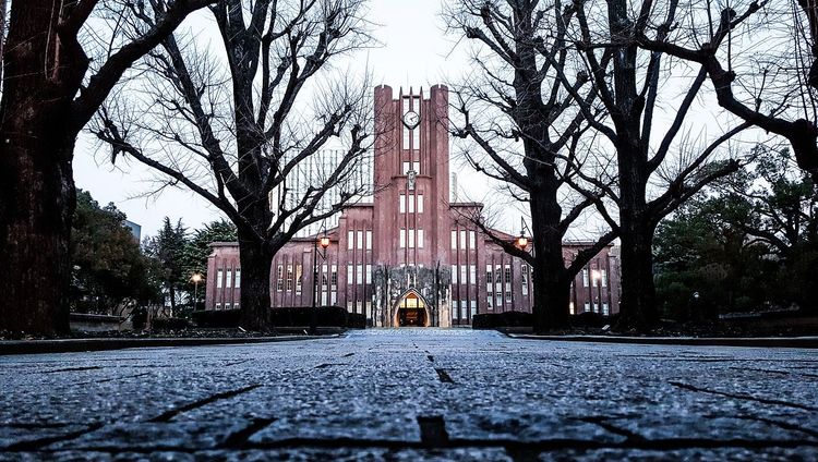 Emory University Suspends Two Students After Awarding Them $10,000 for Innovative AI Study Tool