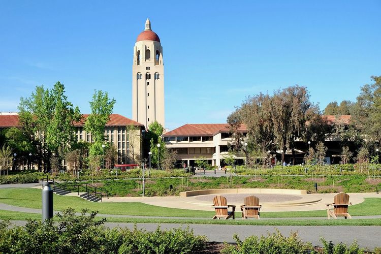 Stanford Chinese Student Creates Personalized AI Chatbot for Kids, Secures Investment from OpenAI